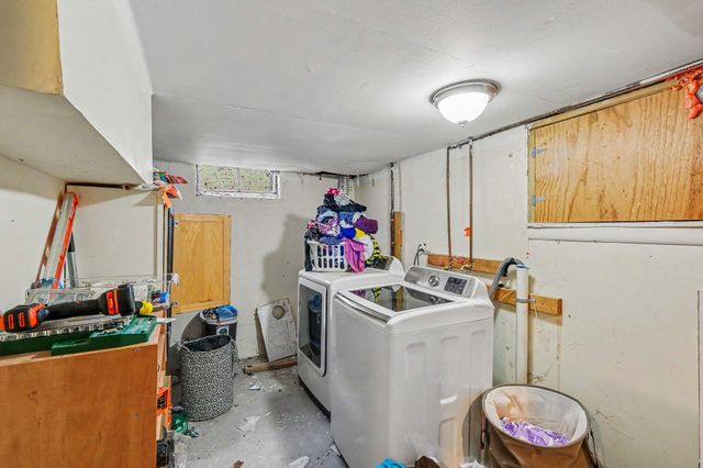 900 SW 40th Street SW, Wyoming, MI 49509