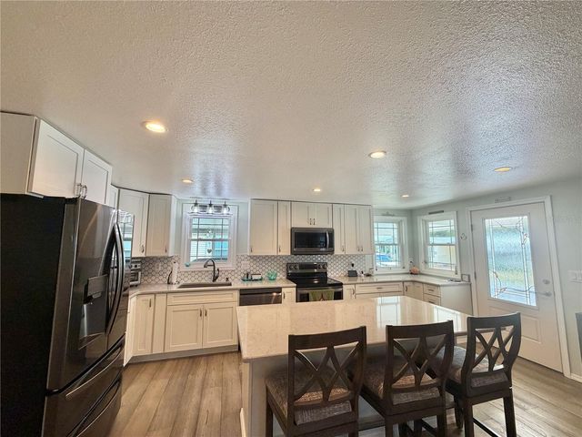 121 TAMARISK WAY, Leesburg, FL 34748