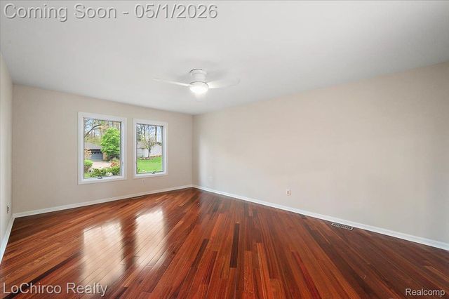 6019 Glen Eagles Drive, West Bloomfield Charter Township, MI 48323