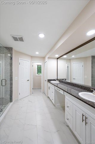 6019 Glen Eagles Drive, West Bloomfield Charter Township, MI 48323