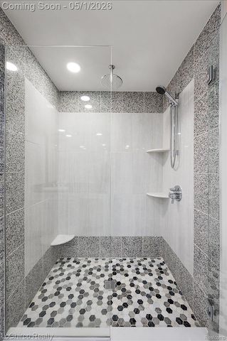 6019 Glen Eagles Drive, West Bloomfield Charter Township, MI 48323
