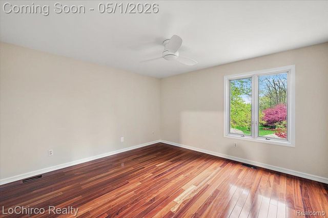6019 Glen Eagles Drive, West Bloomfield Charter Township, MI 48323