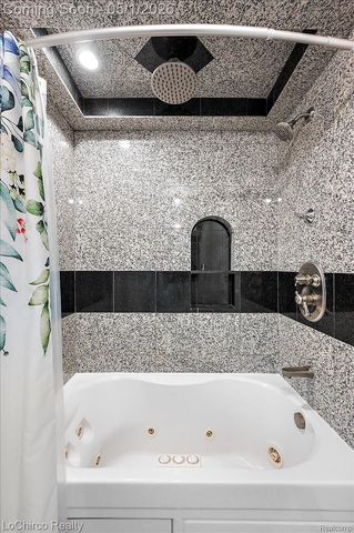 6019 Glen Eagles Drive, West Bloomfield Charter Township, MI 48323