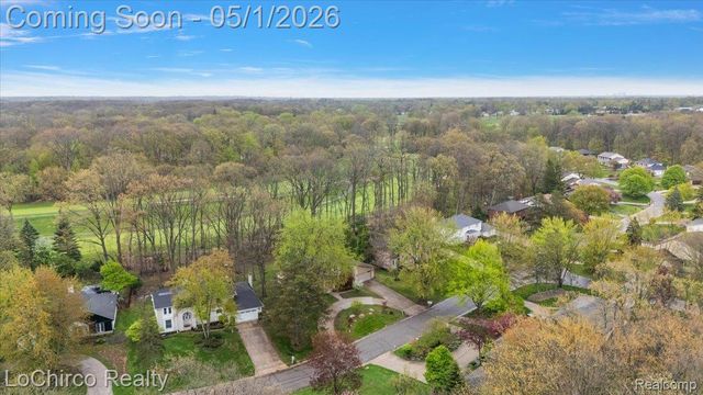 6019 Glen Eagles Drive, West Bloomfield Charter Township, MI 48323