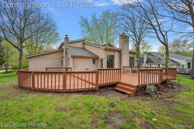 6019 Glen Eagles Drive, West Bloomfield Charter Township, MI 48323