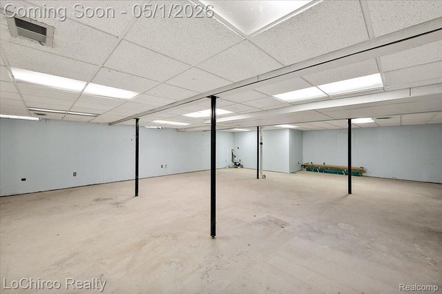 6019 Glen Eagles Drive, West Bloomfield Charter Township, MI 48323