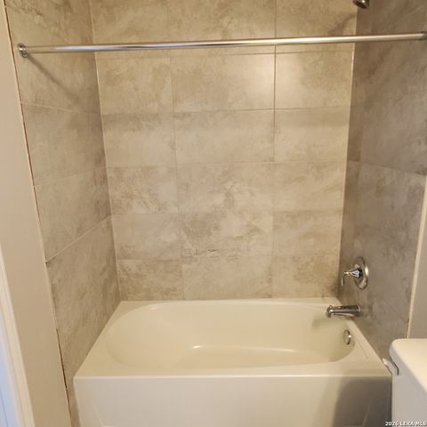 8607 Valentina Way 102, San Antonio, TX 78245