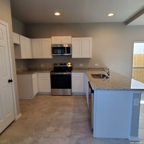 8607 Valentina Way 102, San Antonio, TX 78245