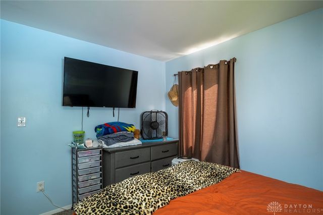 987 Stewart Avenue, Xenia, OH 45385