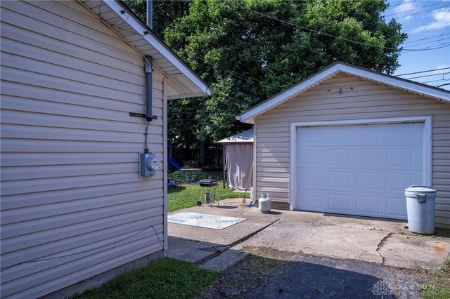 987 Stewart Avenue, Xenia, OH 45385