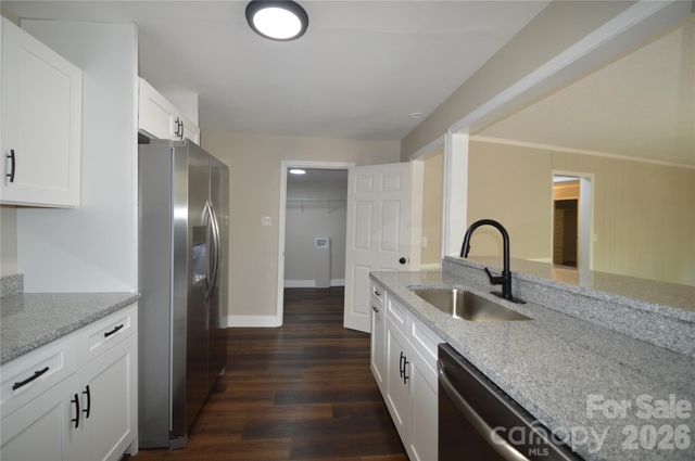 191 Flat Rock Hill Road, Tryon, NC 28782