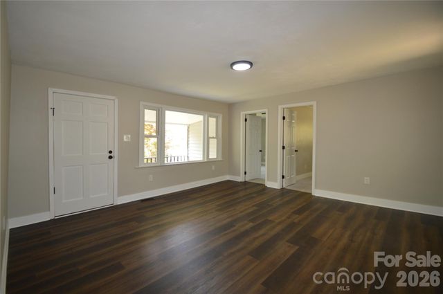 191 Flat Rock Hill Road, Tryon, NC 28782