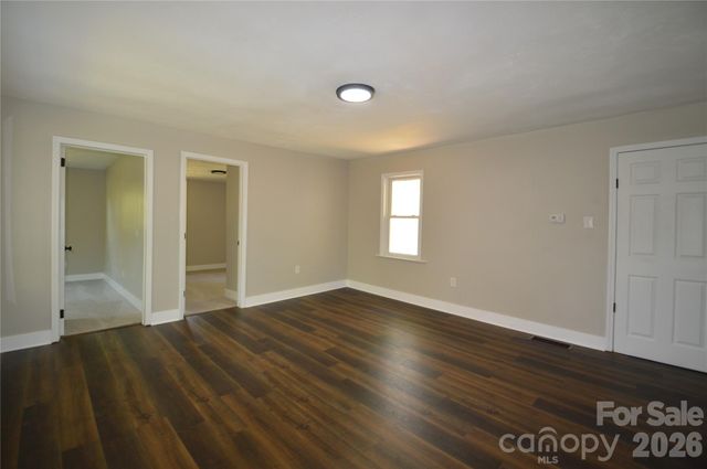 191 Flat Rock Hill Road, Tryon, NC 28782