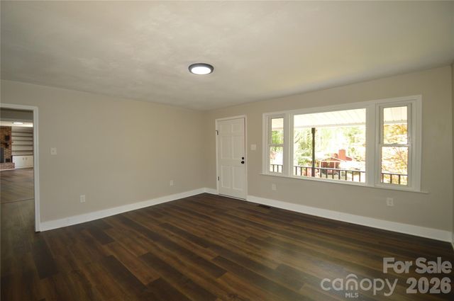 191 Flat Rock Hill Road, Tryon, NC 28782