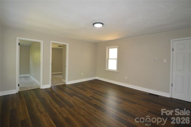 191 Flat Rock Hill Road, Tryon, NC 28782