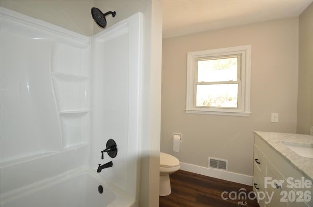 191 Flat Rock Hill Road, Tryon, NC 28782