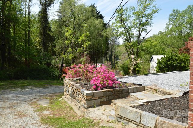 191 Flat Rock Hill Road, Tryon, NC 28782