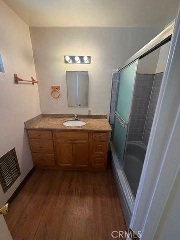 13418 Moorpark Street 1, Sherman Oaks, CA 91423
