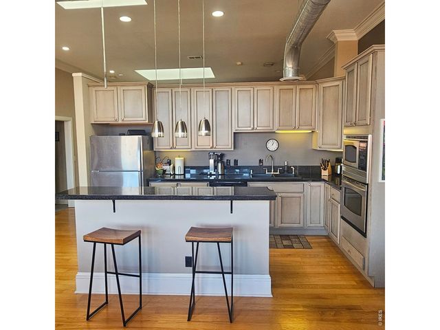 804 8th St 301, Greeley, CO 80631