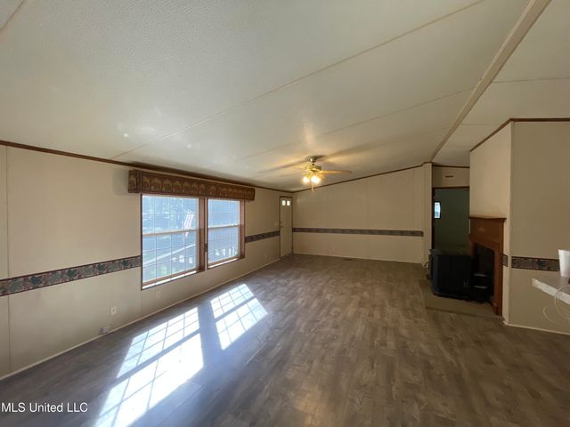 276 Poagville Road, Coldwater, MS 38618