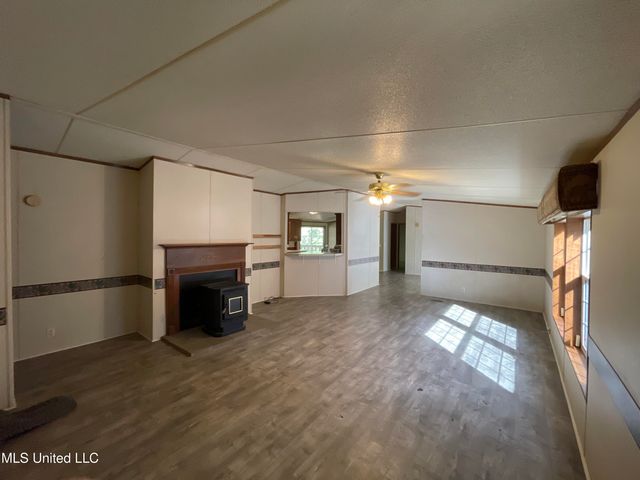 276 Poagville Road, Coldwater, MS 38618