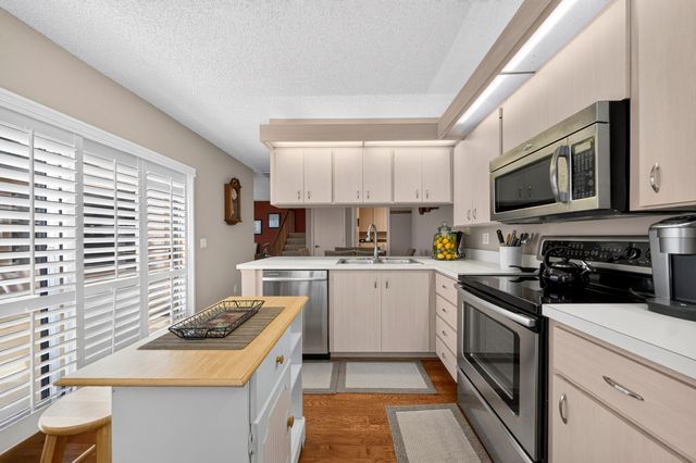42 Essex Court B, Royal Palm Beach, FL 33411