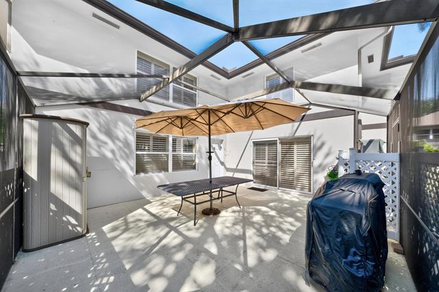 42 Essex Court B, Royal Palm Beach, FL 33411