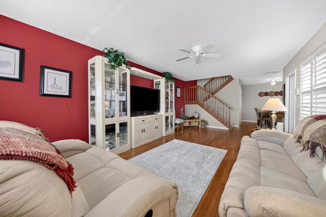 42 Essex Court B, Royal Palm Beach, FL 33411