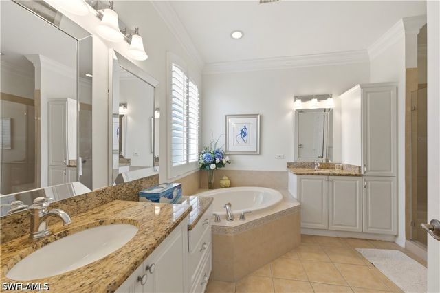 5640 Lago Villaggio WAY, Naples, FL 34104