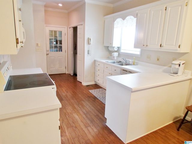 2606 OAK VILLAGE DRIVE, Anniston, AL 36207
