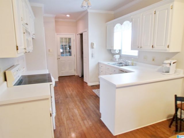 2606 OAK VILLAGE DRIVE, Anniston, AL 36207