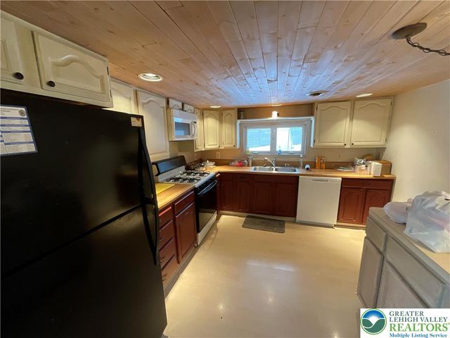 841 Toll Road, Chestnuthill Twp, PA 18330