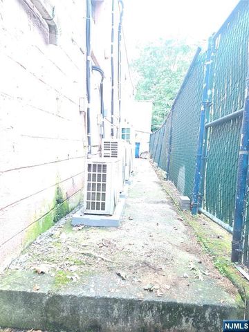 191 Englewood Avenue A, Englewood, NJ 07631