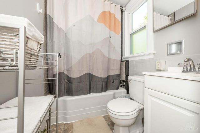 3341 Hanna Avenue, Cincinnati, OH 45211