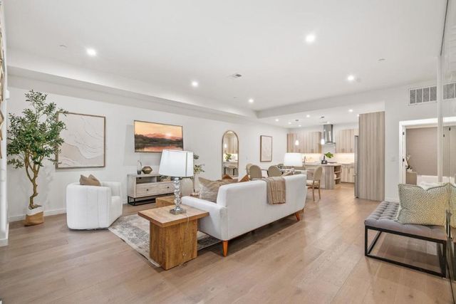 922 Woodside Road, Redwood City, CA 94061