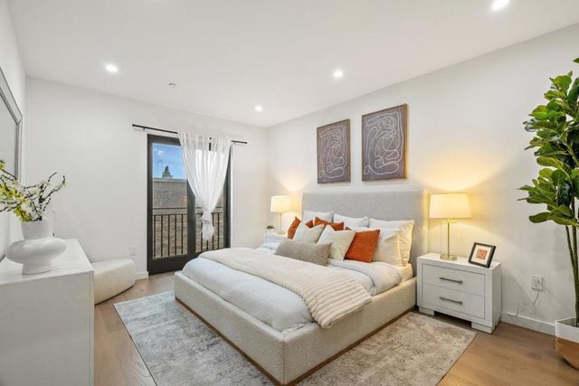 922 Woodside Road, Redwood City, CA 94061