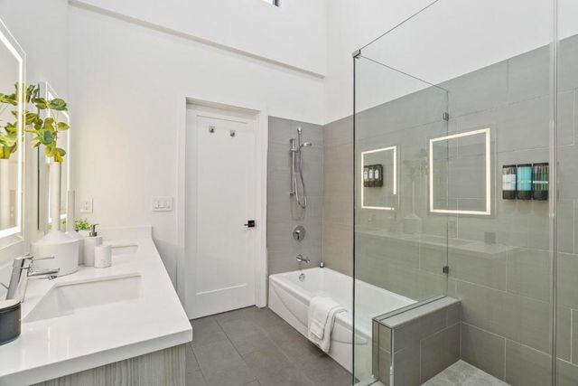 922 Woodside Road, Redwood City, CA 94061