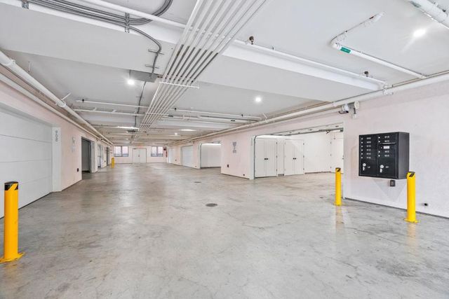 922 Woodside Road, Redwood City, CA 94061