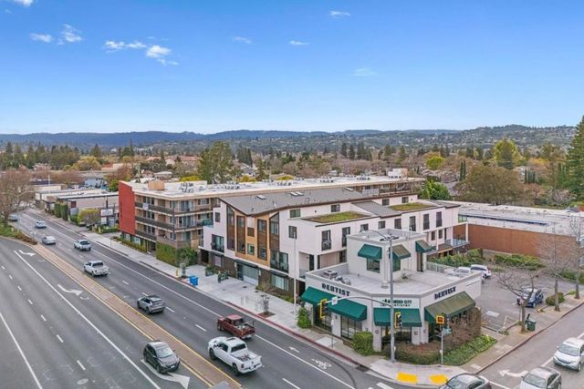 922 Woodside Road, Redwood City, CA 94061