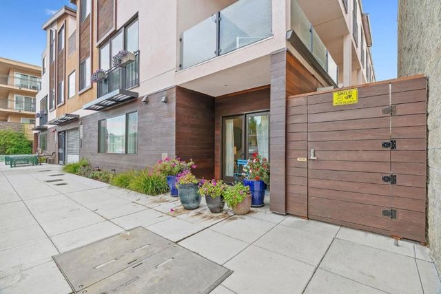 922 Woodside Road, Redwood City, CA 94061