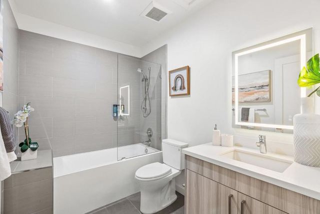 922 Woodside Road, Redwood City, CA 94061