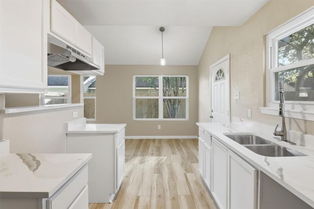 10943 Spanish Grant Drive, Sugar Land, TX 77498