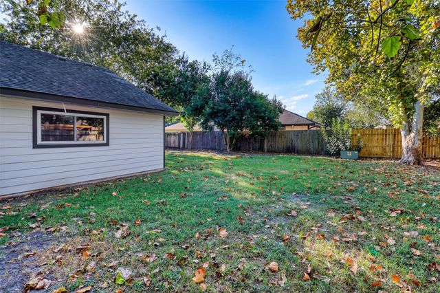 10943 Spanish Grant Drive, Sugar Land, TX 77498