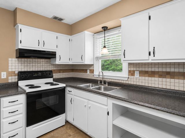 135 Edgewood Drive, Stanford, KY 40484
