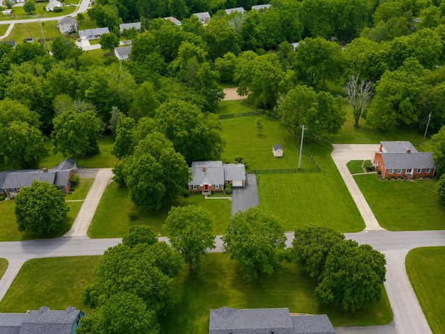 135 Edgewood Drive, Stanford, KY 40484