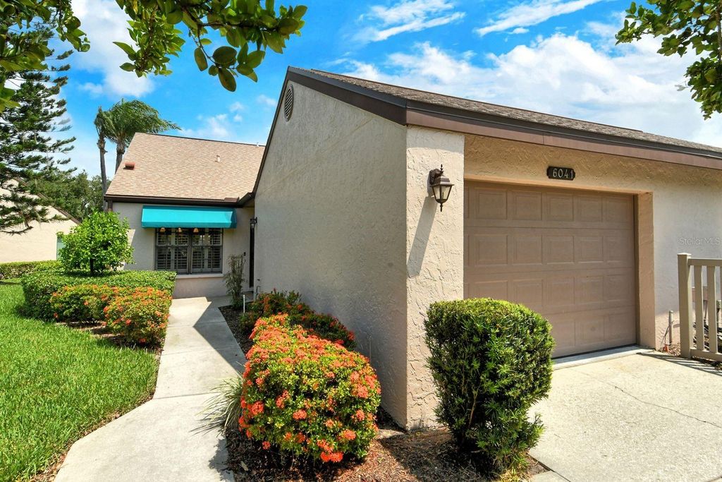 6041 CLUBSIDE DRIVE 6041, Sarasota, FL 34243