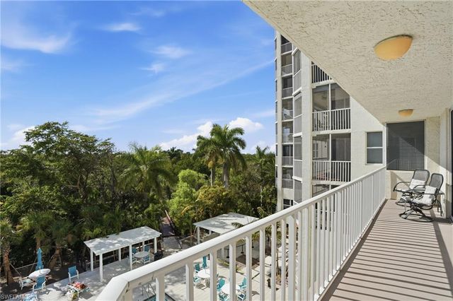 5550 Heron Point DR 304, Naples, FL 34108