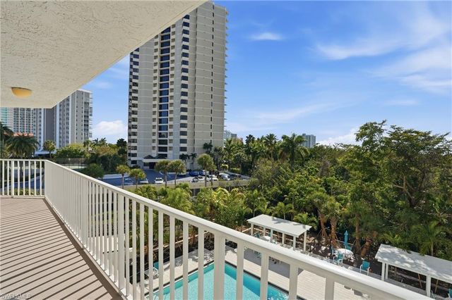 5550 Heron Point DR 304, Naples, FL 34108