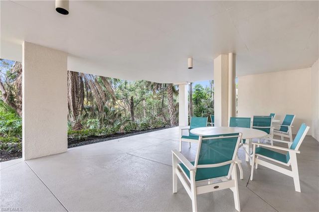 5550 Heron Point DR 304, Naples, FL 34108