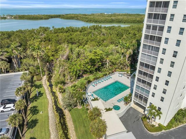 5550 Heron Point DR 304, Naples, FL 34108